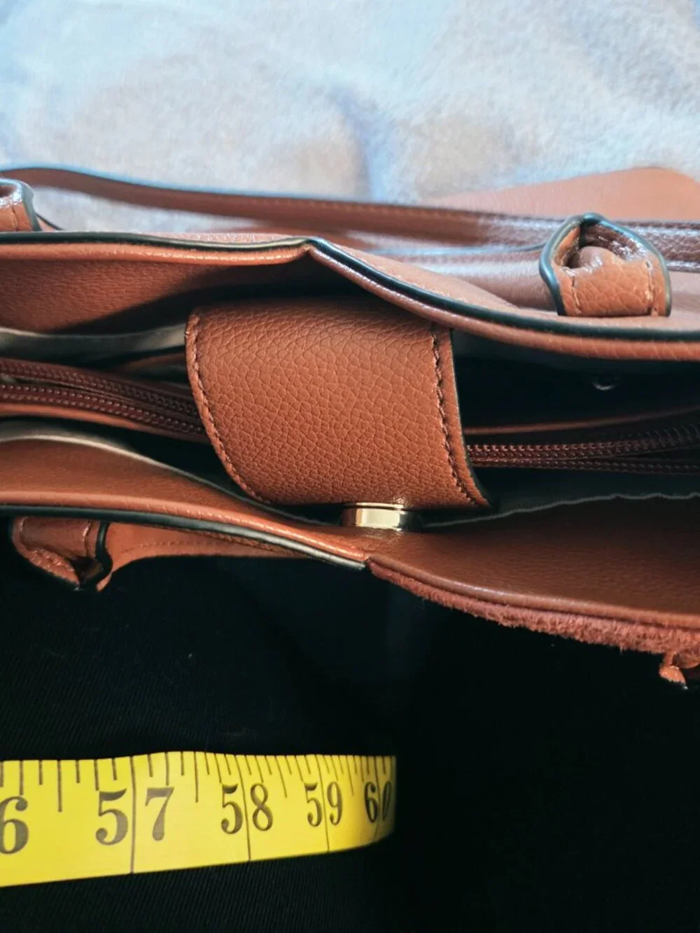 Lauren Conrad handbag/crossbody bag 10x8/Brown 